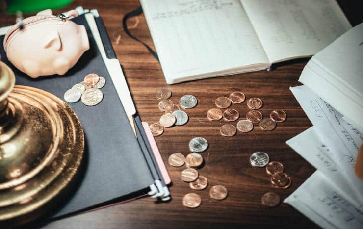 differentiate between good debt bad debt