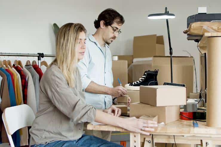 in all industries 5 of active trade firms sent products from the uk to northern ireland 2 from northern ireland to the uk