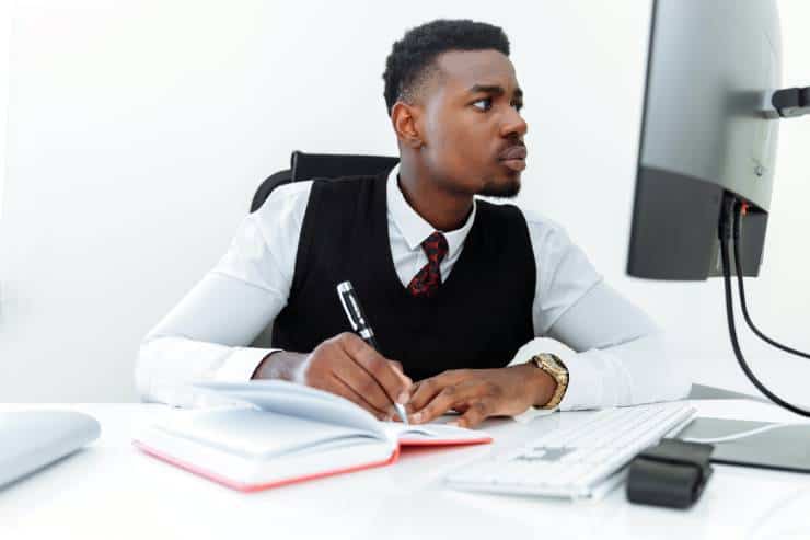investment banker